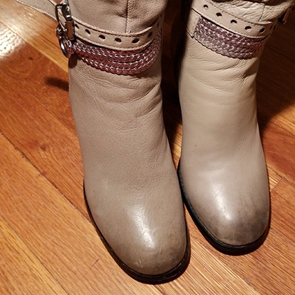 Two Lips Grey Leather Boots - Picture 2 of 8